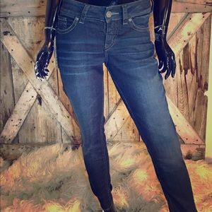 Ladies Silver Jeans MID/ ankle SKINNY.  28/26